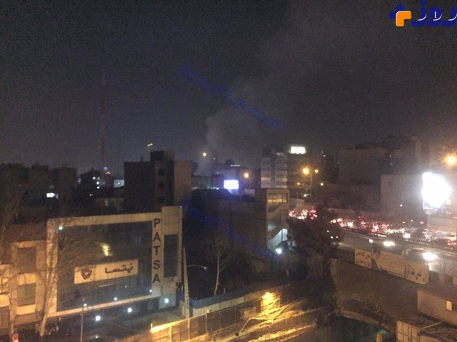 آتش سوزی در ساختمان نیمه‌کاره در خیابان ظفر