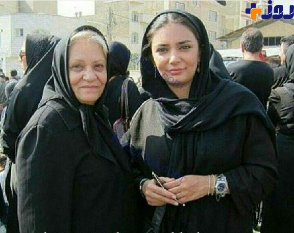 بازیگر زن مشهور ایرانی به همراه مادرش