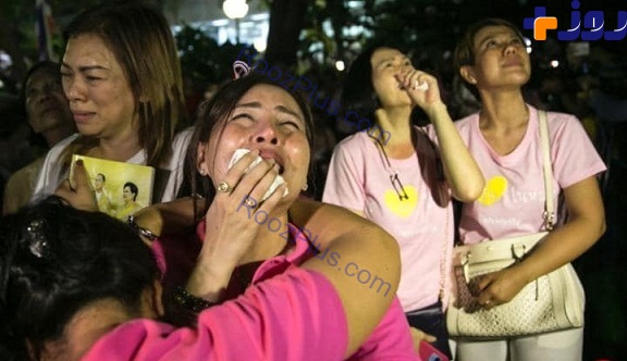 اشک های مردم تایلند بعد از فوت پادشاه کشورشان +تصاویر