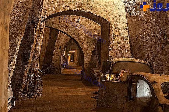 تونل ماشین‌های قدیمی در عمق 30متری زمین
