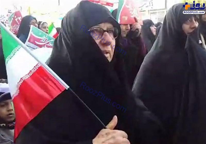 مادر خبرنگار فراری در راهپیمایی امروز 22 بهمن بابل شرکت کرد +تصاویر