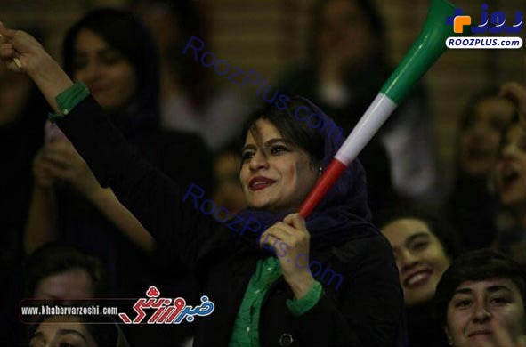 تصاویری از حضور پرشور دختران ایرانی در استادیوم