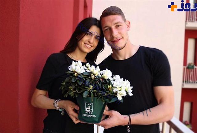 عکس/ پدیده جدید فوتبال در کنار همسرش