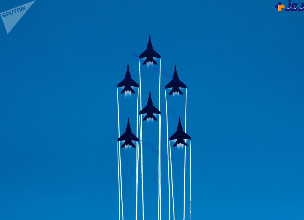 جشن ۱۰۵ سالگی نیروی هوافضای روسیه در سن پترزبورگ +تصاویر