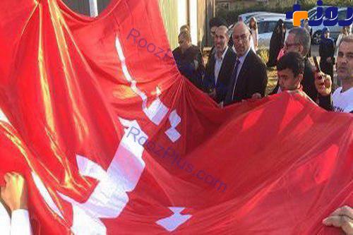 اهتزاز پرچم حرم مطهر امام حسین در دانمارک+ عکس