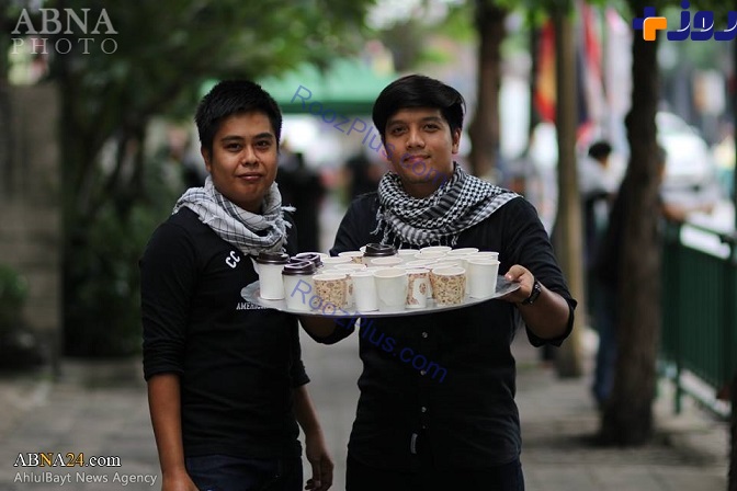 پخش نذری شیعیان تایلندی در روز عاشورا +تصاویر