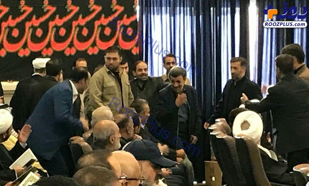 عكس/حضور احمدی نژاد در مراسم ترحیم پدر سردار قاسم سلیمانی
