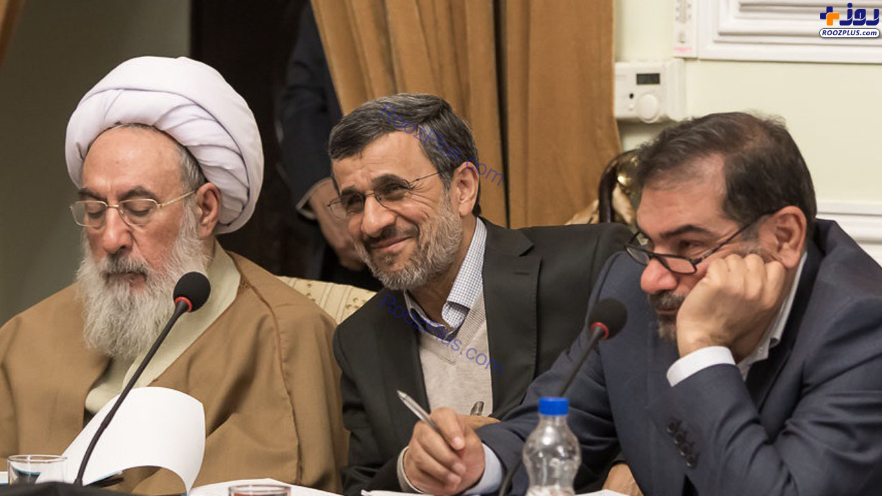علت خنده هاي محمود احمدي نژاد در جلسه مجمع تشخيص چه بود ؟