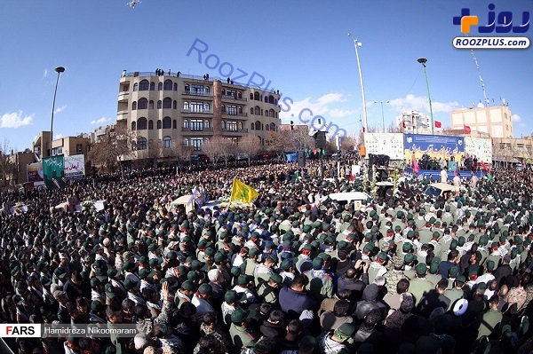 بدرقه باشکوه مردم اصفهان با شهدای حمله تروریستی زاهدان +عکس