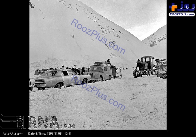عکس/گیر افتادن اتوبوس مسافربری در بهمن جاده هراز در سال 48