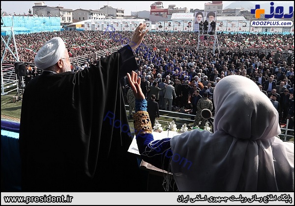 سخنرانی روحانی در جمع مردم لاهیجان +عکس