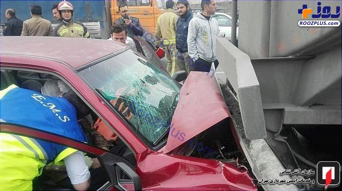 تصادف شدید پراید با تانکر در جاده خاوران تهران +عکس