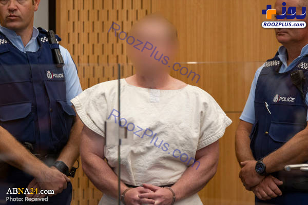 اقدام تحریک آمیز عامل قتل عام مسلمانان نیوزیلند در دادگاه +عکس