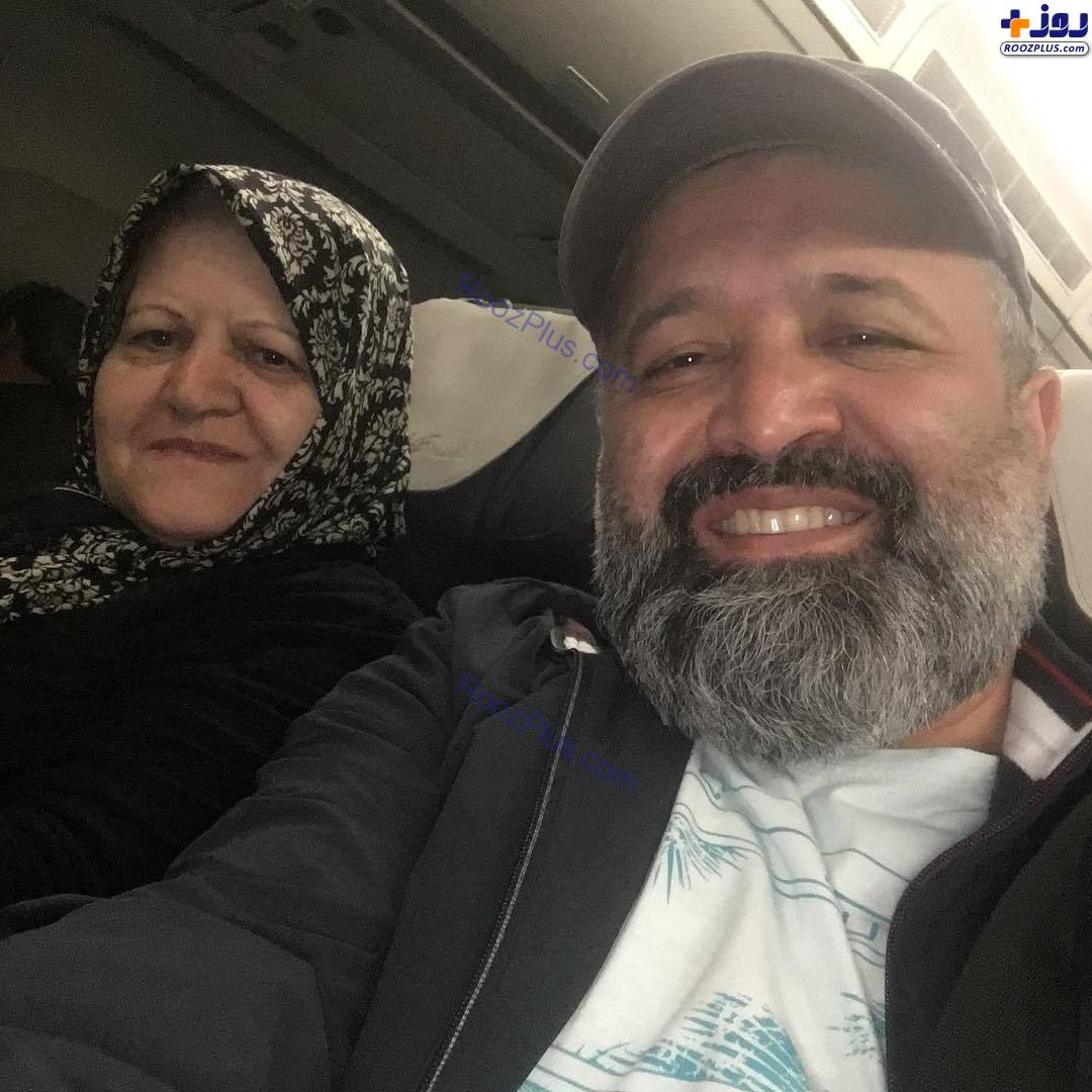 سلفی شاد و سرحال «سیدعلی صالحی» با مادرش +عکس