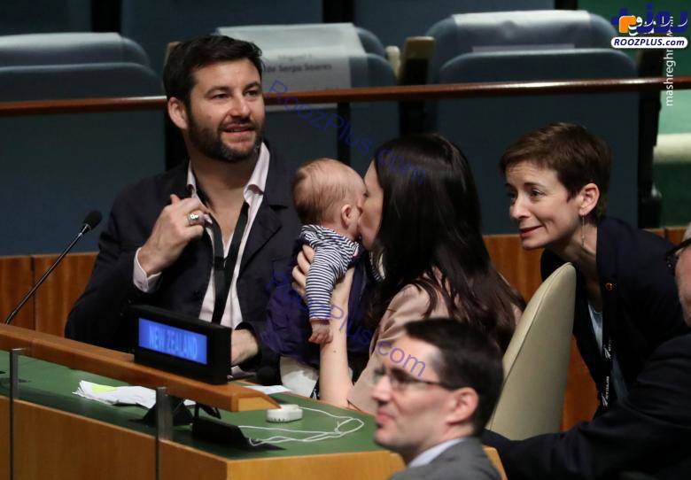 عکس/ نخست‌وزیری که با نوزادش به سازمان ملل رفت