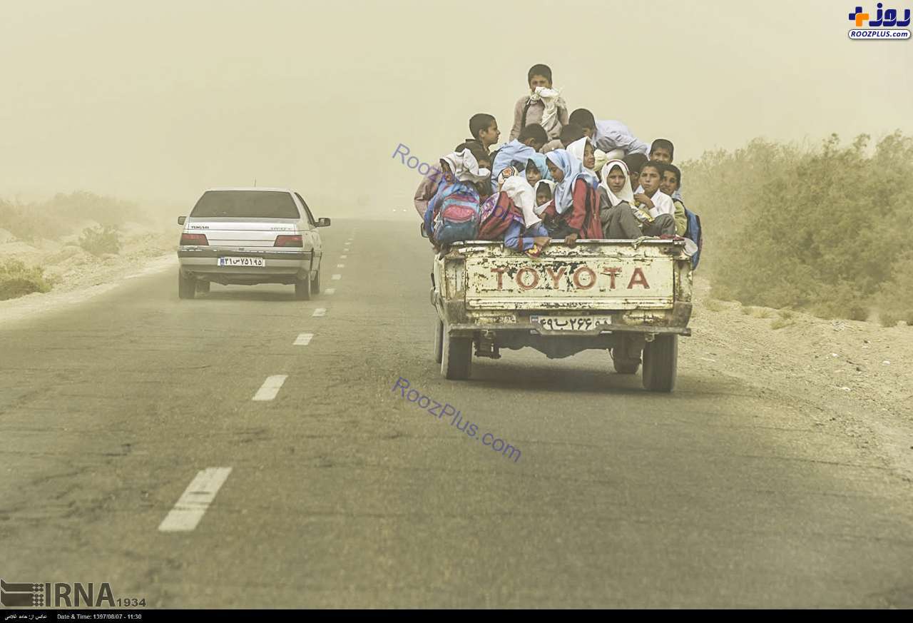 سرویس خطرناک مدرسه دانش آموزان سیستان و بلوچستان+عکس