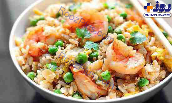 طرز تهیه پلو چینی با میگو؛ غذای دریایی به سبک چین طرز تهیه پلو چینی با میگو؛ غذای دریایی به سبک چین