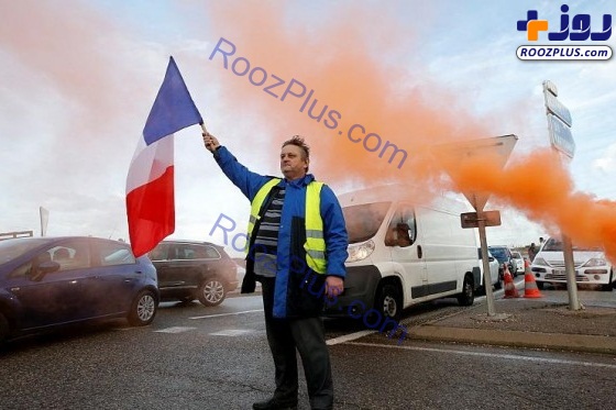 عکس/ اعتراض انتحاری مرد فرانسوی به «ماکرون»