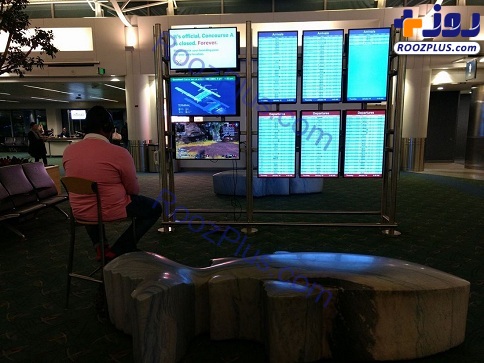 به سرقت بردن مانیتور فرودگاه برای بازی کردن با PS4!+عکس