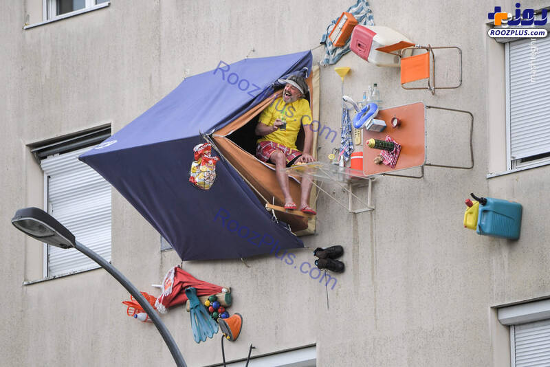 چادر زدن یک بازیگر روی دیوار +عکس