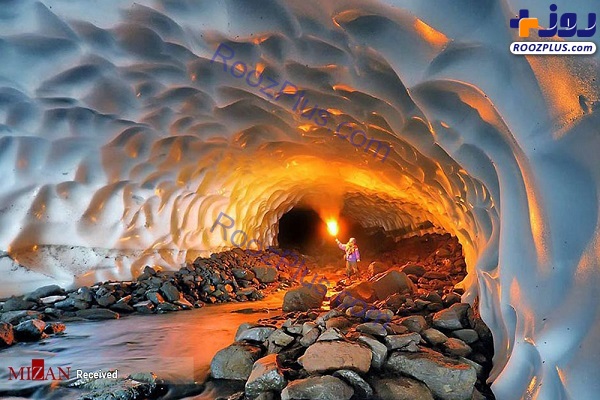 عکس/غار یخی در کوه آتشفشان
