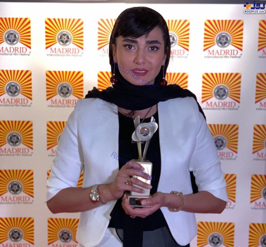 مینا وحید، جایزه بهترین بازیگر زن مادرید را گرفت +عکس
