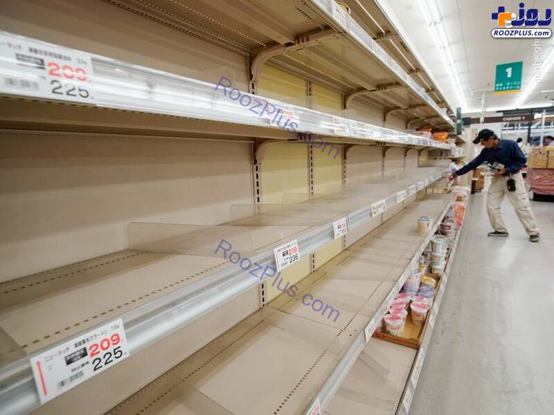 عکس/ خالی شدن فروشگاه های ژاپن از ترس طوفان