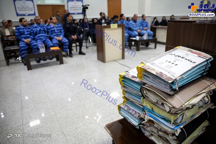 دادگاه متهمان قاچاق کالا و ارز در مشهد +عکس