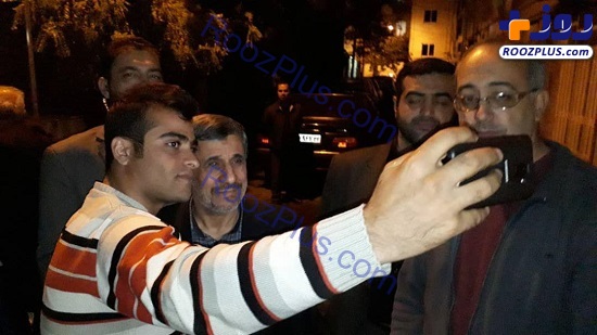 جشن تولد احمدی‌نژاد با هوادارانش در شب شهادت! + تصاویر