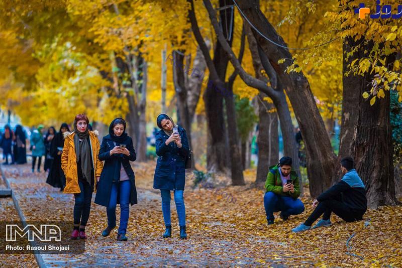 حال و هوای پاییزی چهارباغ اصفهان + تصاویر