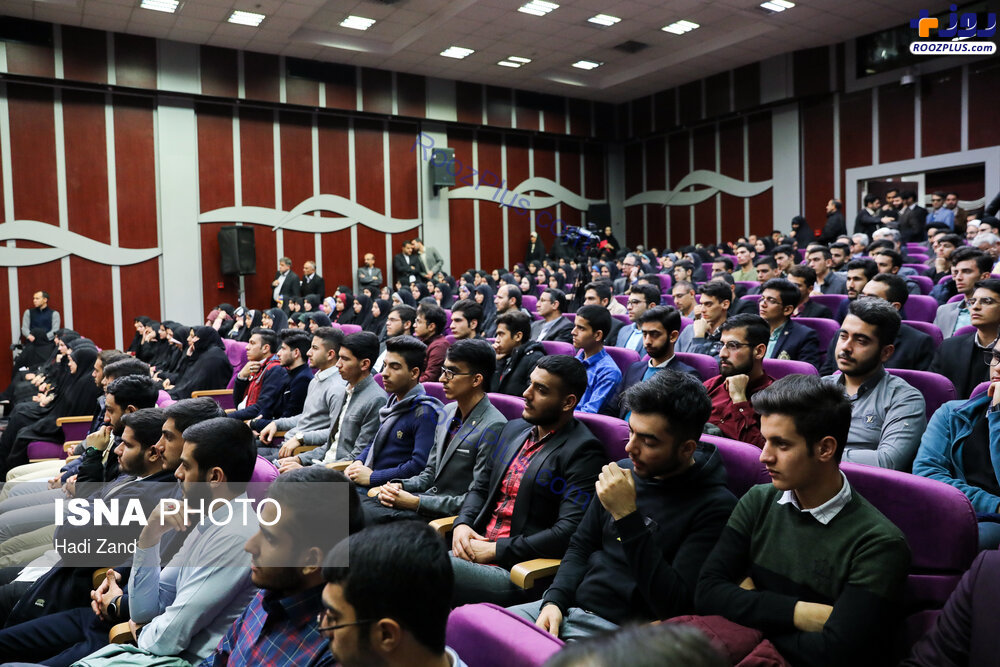 لبخند روحانی در جو آرام دانشگاه فرهنگیان +عکس
