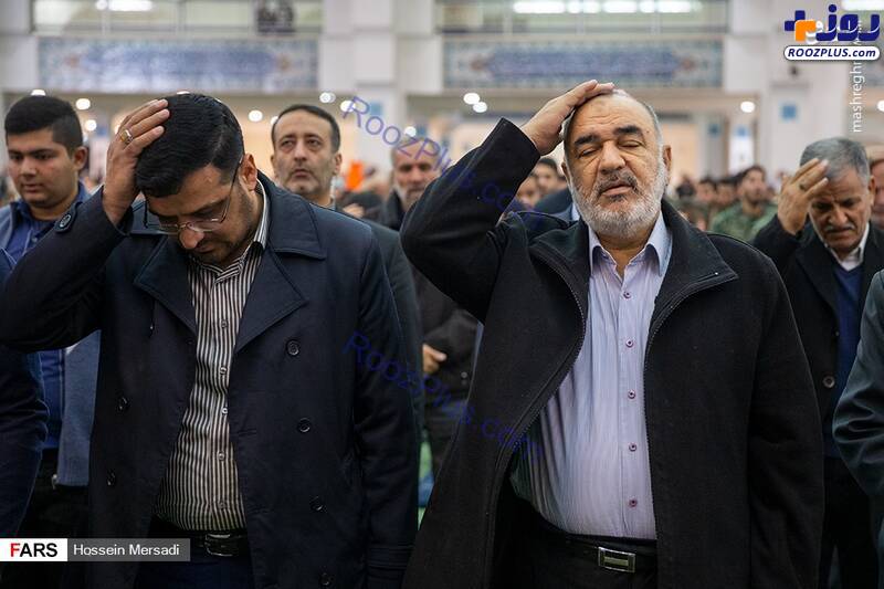 عکس/ سرلشکر سلامی در نماز جمعه تهران