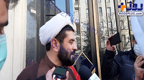 ثبت‌نام یک روحانی در انتخابات فدراسیون فوتبال +عکس