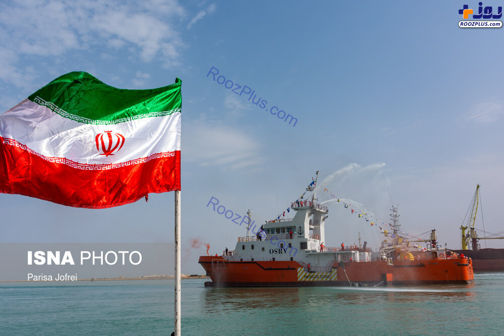 به آب اندازی نخستین شناور چند منظوره نخستین در خلیج فارس +عکس