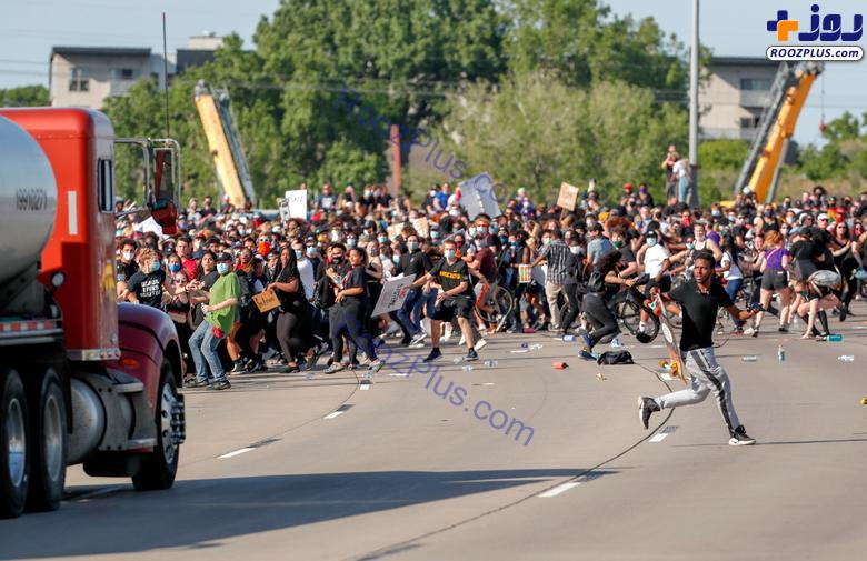 حمله با کامیون به جمعیت معترضان آمریکایی +عکس