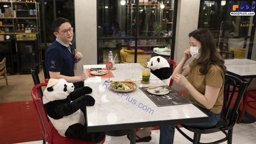 عکس/ پانداها میزهای خالی رستوران‌های تایلند را پر می‌کنند