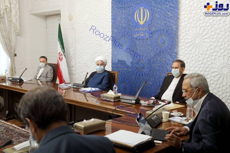 جلسه وزرای دولت و رئیس جمهور با ماسک/عکس