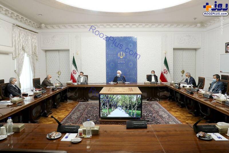 جلسه وزرای دولت و رئیس جمهور با ماسک/عکس