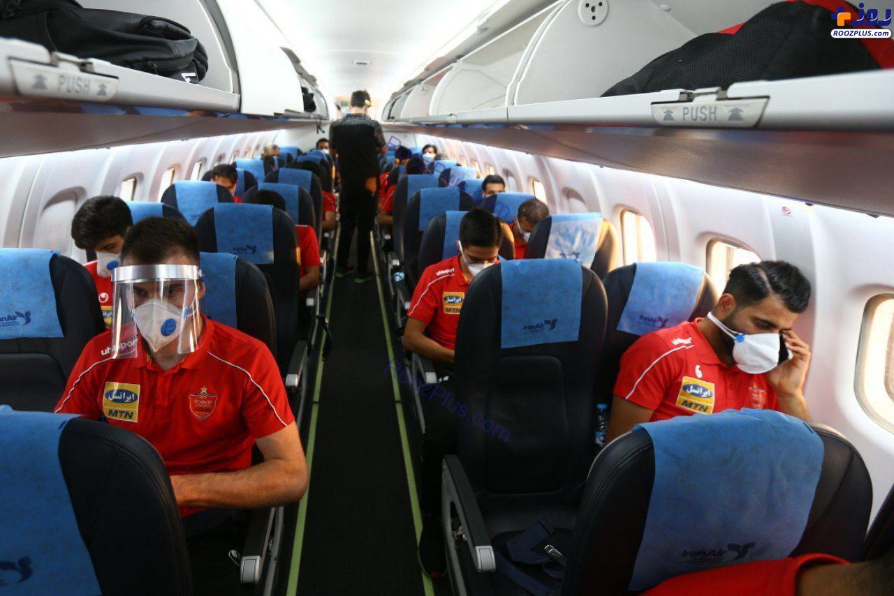 شرایط کرونایی بازیکنان پرسپولیس در هواپیما + عکس