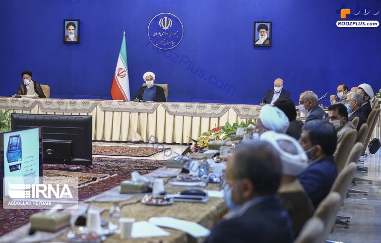 عکس/ رئیس جمهور با ماسک در جلسه شورای عالی انقلاب فرهنگی