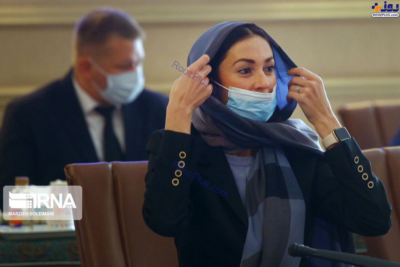 عکس/مذاکرات هیات ایرانی و اوکراین درباره سانحه هواپیما