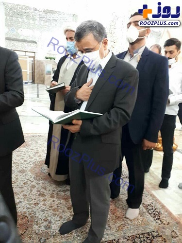 زیارت کرونایی محمود احمدی نژاد در حرم حضرت معصومه/عکس