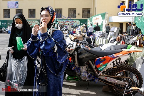 دستبند زدن به دستان یک زن در طرح رعد پلیس + عکس