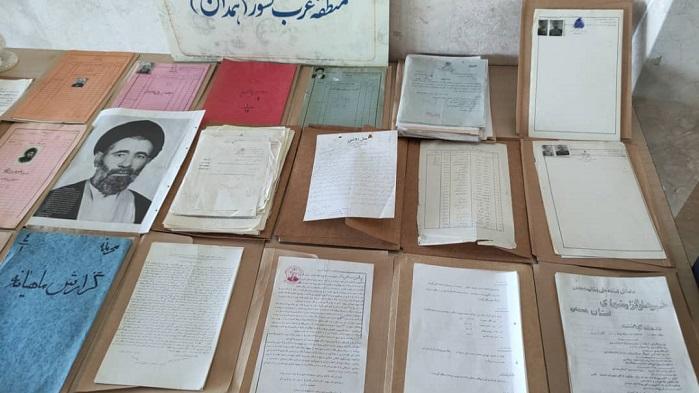 رو نمایی از 25 هزار برگ و سند نفیس و بیش از 8 هزار قطعه عکس با موضوع انقلاب در استان همدان