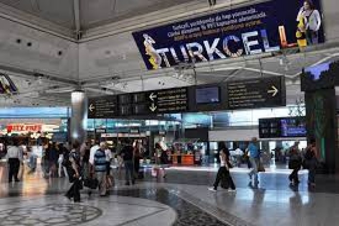 ببینید/رفتار ناشایست و غیرمنطقی چند مسافر ایرانی در فرودگاه بین المللی استانبول