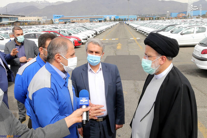 بازدید رئیسی از خط تولید ایران خودرو /عکس