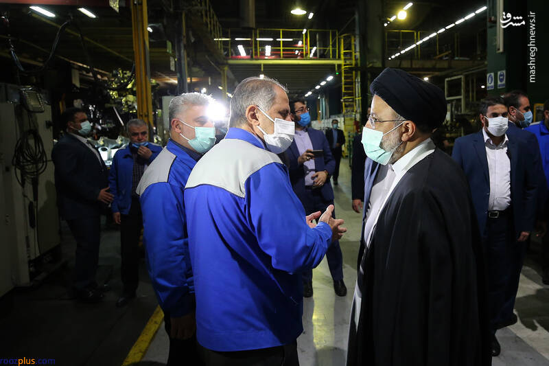 بازدید رئیسی از خط تولید ایران خودرو /عکس