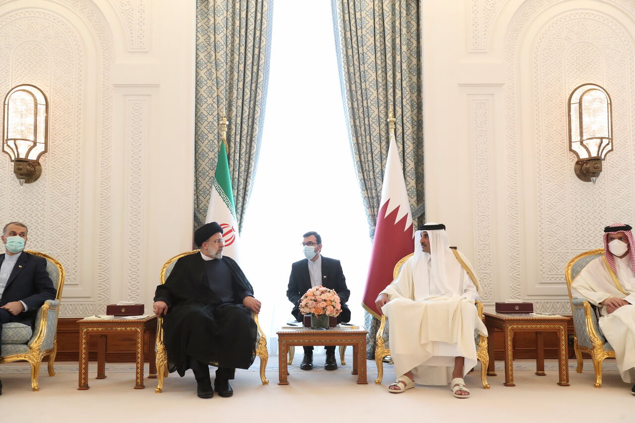 امضای اسناد همکاری میان ایران و قطر با حضور رئیس‌جمهور و امیر قطر/ برقراری قراردادهایی در حوزه های سیاسی، اقتصادی، فرهنگی، ورزشی بین دو کشور