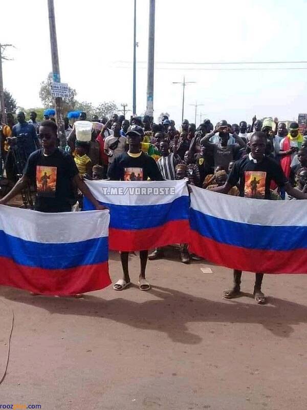 حمایت مردم کشورهای آفریقایی از روسیه/عکس
