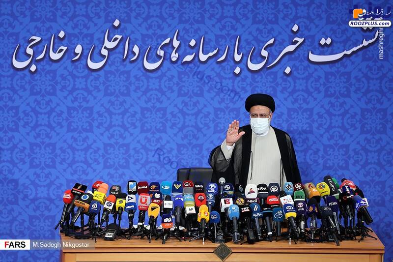 نخستین نشست خبری هشتمین رییس جمهوری ایران/عکس